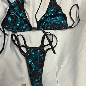 Black and Metallic Teal Women's Swim Set